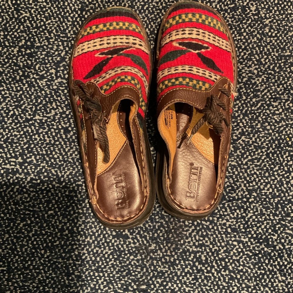 BORN Size 8-8 1/2